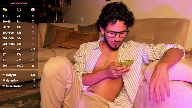 Nicholasrodrii online show from January 30, 12:50 am