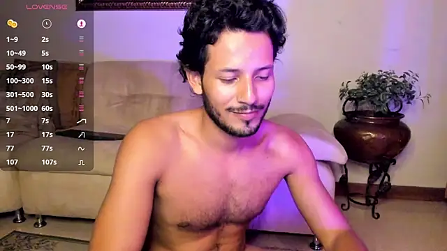 Nicholasrodrii online show from February 8, 2:26 am