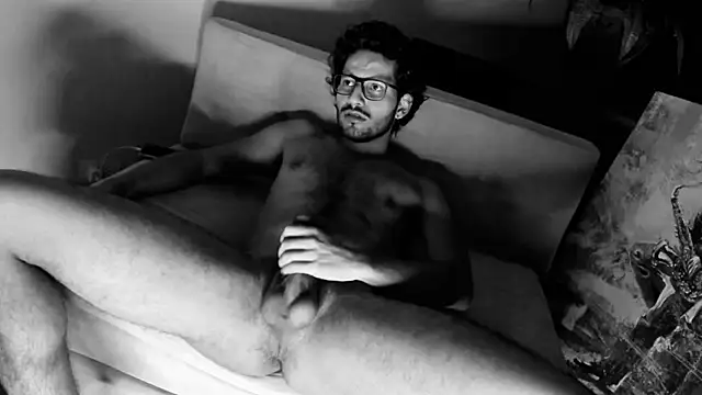 Nicholasrodrii online show from March 6, 2:30 am