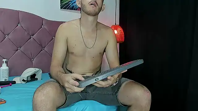 louis bcasta1 online show from February 8, 11:01 am