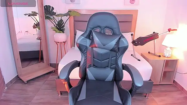 Snapshot of irantzu_hank chatting on January 25, 12:37 pm irantzu hank online show from January 25, 12:37 pm