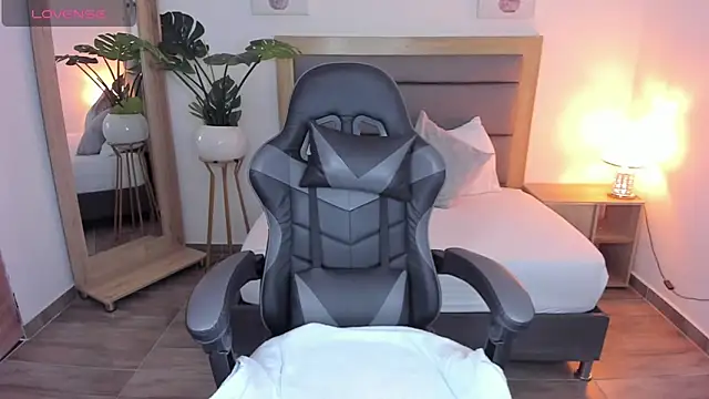 Snapshot of irantzu_hank chatting on January 29, 12:24 pm irantzu hank online show from January 29, 12:24 pm