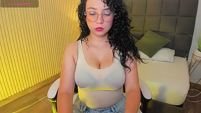 Snapshot of irantzu_hank chatting on February 20, 7:41 pm irantzu hank online show from February 20, 7:41 pm