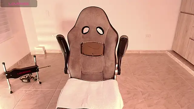 Snapshot of irantzu_hank chatting on September 24, 7:39 pm irantzu hank online show from September 24, 7:39 pm