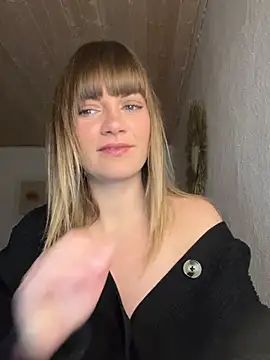 Milla  one online show from December 17, 7:29 am