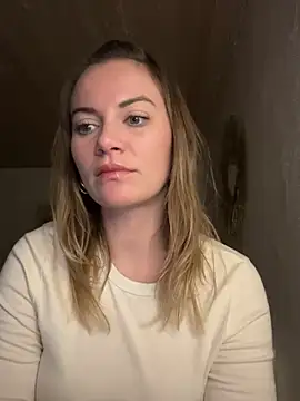 Milla  one online show from December 27, 9:22 pm