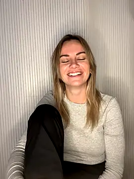 Milla  one online show from November 24, 1:44 pm