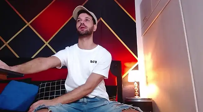 Snapshot of CindyandCarlo chatting on January 11, 1:11 pm CindyandCarlo online show from January 11, 1:11 pm