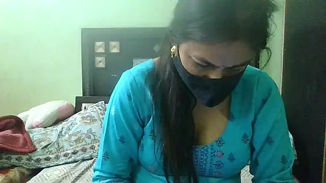 couplesuni online show from December 5, 4:53 am