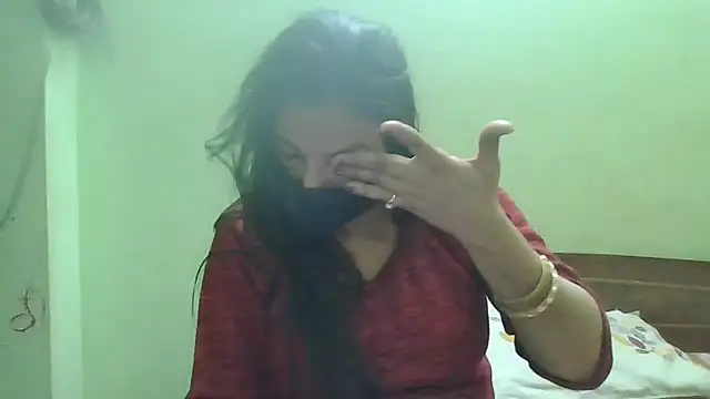 couplesuni online show from December 7, 9:06 am