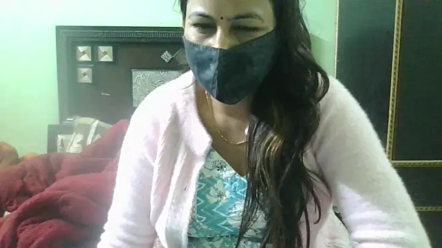 couplesuni online show from February 1, 11:10 am