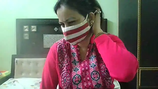 couplesuni online show from February 13, 5:48 am