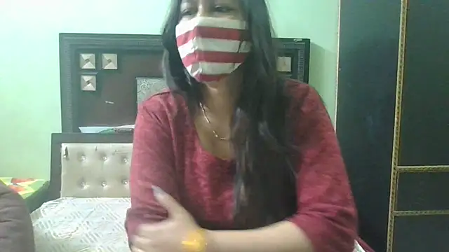 couplesuni online show from February 21, 5:56 am