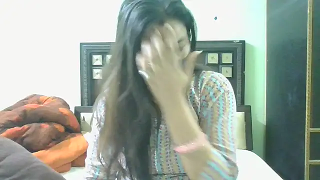 couplesuni online show from March 9, 5:33 am