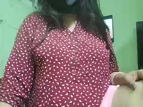 couplesuni online show from March 18, 4:47 am