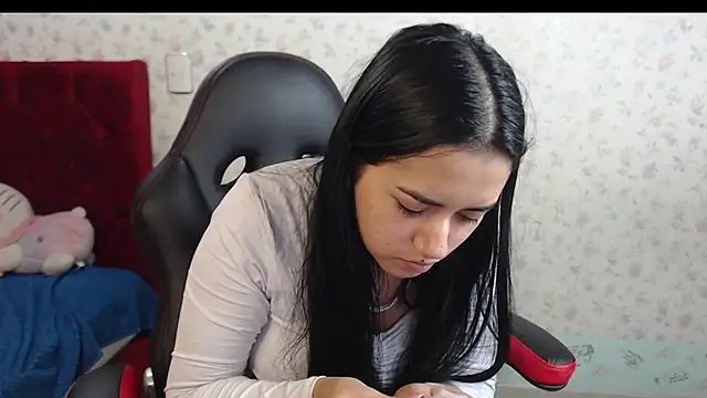 kayla k18 online show from October 3, 2:08 am