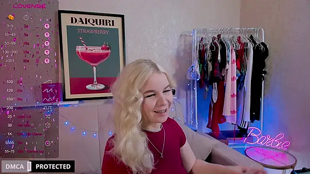 Snapshot of Tasty_booty chatting on November 29, 1:08 am Tasty booty online show from November 29, 1:08 am