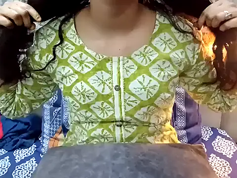 GoldnessAishu online show from December 7, 6:04 pm