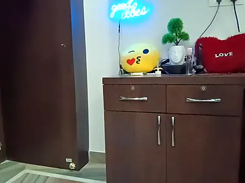 GoldnessAishu online show from March 2, 9:43 pm