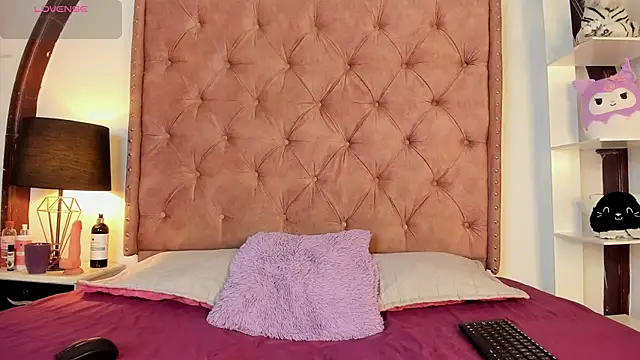 LadyAvalon online show from January 15, 8:05 pm