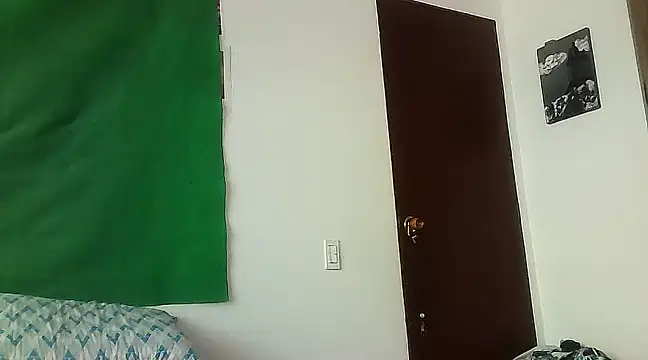 Snapshot of Scarlett_Knox_69 chatting on December 15, 4:04 pm Scarlett Knox 69 online show from December 15, 4:04 pm