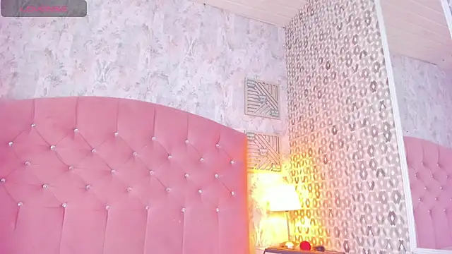 Snapshot of Elii_ross chatting on March 5, 8:10 pm Elii ross online show from March 5, 8:10 pm