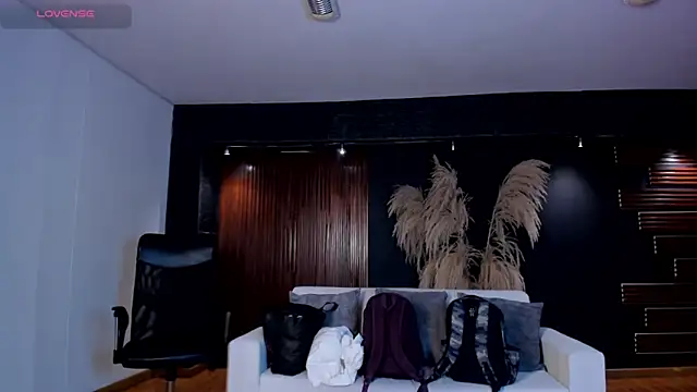 Lyssa Muller online show from March 6, 7:32 pm