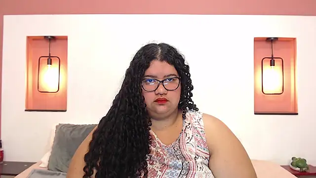 Miley Collins online show from December 15, 1:11 pm