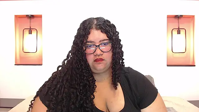 Miley Collins online show from December 27, 5:59 pm