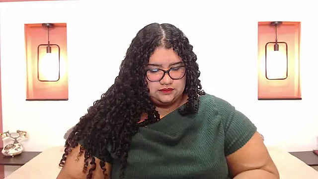 Miley Collins online show from January 7, 4:27 pm