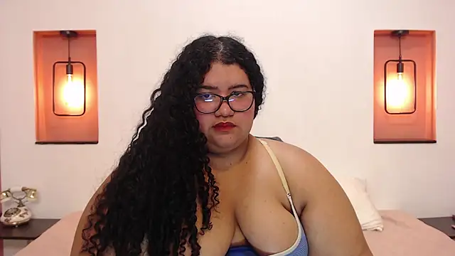 Miley Collins online show from January 8, 10:58 pm