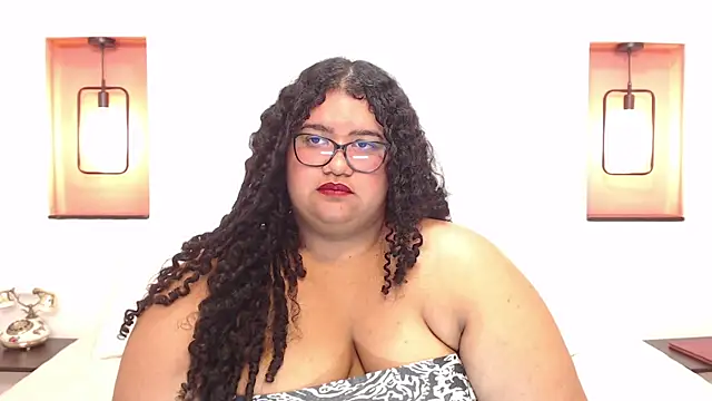 Miley Collins online show from January 15, 12:30 am