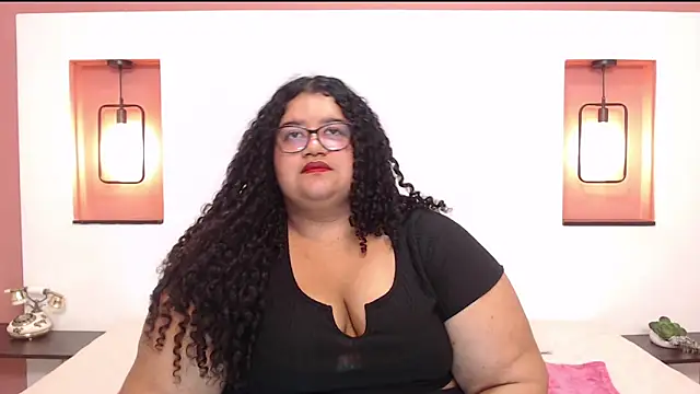 Miley Collins online show from March 7, 10:10 pm