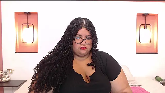 Miley Collins online show from March 12, 7:38 pm