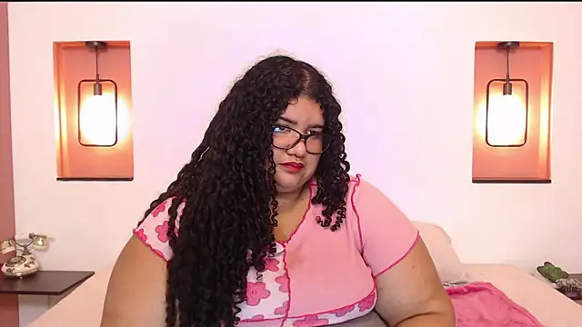 Miley Collins online show from March 13, 6:01 pm