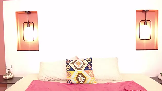 Miley Collins online show from March 20, 10:40 pm