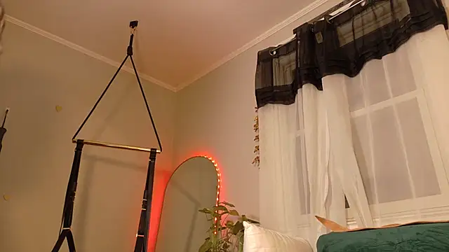 MistressKatie13xxx online show from January 12, 4:00 am