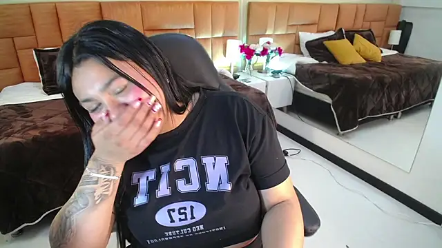  Dulcinea 1 online show from March 6, 4:07 pm