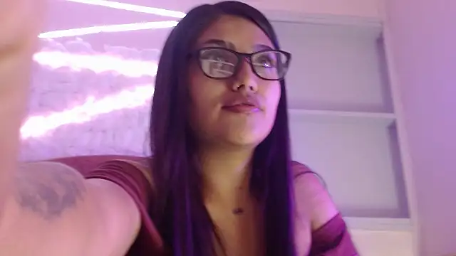 SarahStones online show from January 24, 6:35 am