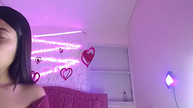 SarahStones online show from March 12, 3:46 am