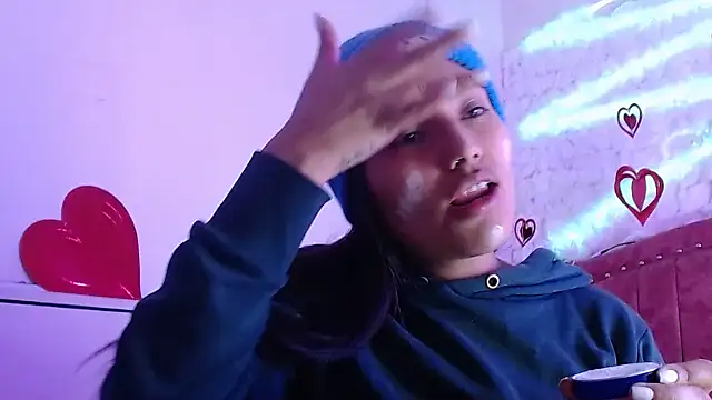 SarahStones online show from March 21, 5:11 am