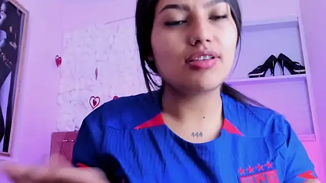 SarahStones online show from September 20, 9:54 am