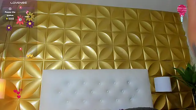 Sara-Smith- online show from February 4, 12:11 pm