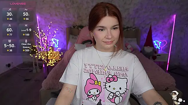 Snapshot of RedShinee chatting on January 12, 8:03 pm RedShinee online show from January 12, 8:03 pm