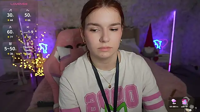 Snapshot of RedShinee chatting on January 15, 10:06 am RedShinee online show from January 15, 10:06 am