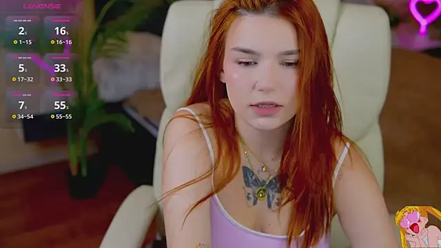 Snapshot of RedShinee chatting on September 13, 5:40 am RedShinee online show from September 13, 5:40 am