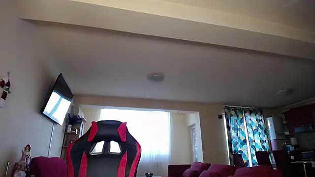 Snapshot of sugar_mayy chatting on December 12, 6:14 am sugar mayy online show from December 12, 6:14 am