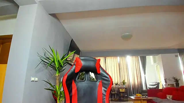 Snapshot of sugar_mayy chatting on October 9, 8:45 am sugar mayy online show from October 9, 8:45 am