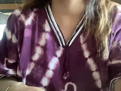 Snapshot of sassypooja chatting on January 22, 12:17 pm sassypooja online show from January 22, 12:17 pm