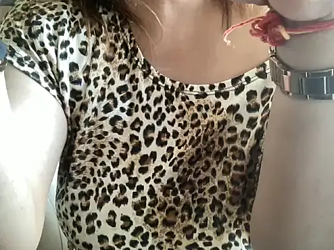 Snapshot of sassypooja chatting on March 4, 8:24 am sassypooja online show from March 4, 8:24 am